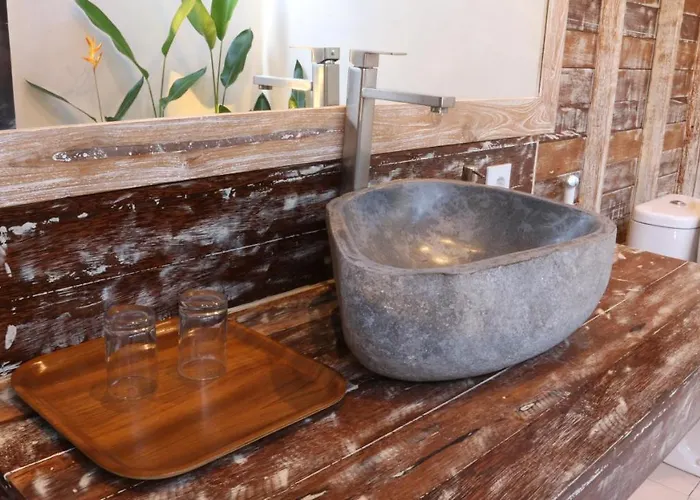 Kayuna Guest house 3*