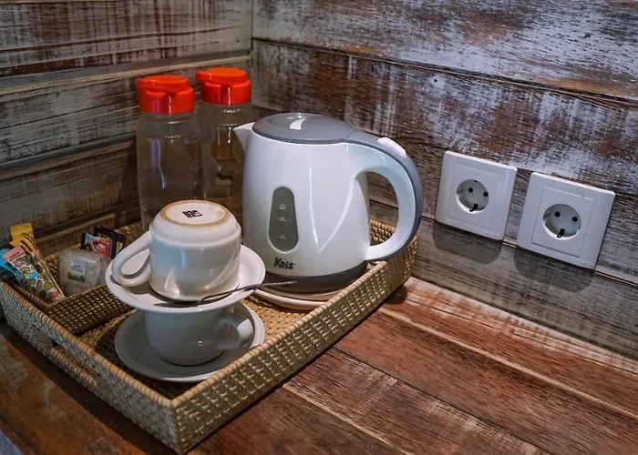 Kayuna Guest house